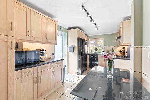 5 bedroom detached house for sale, Ticehurst Close, Crawley RH10