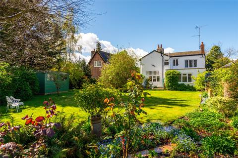 5 bedroom detached house for sale, West Street, Lilley, Hertfordshire, LU2