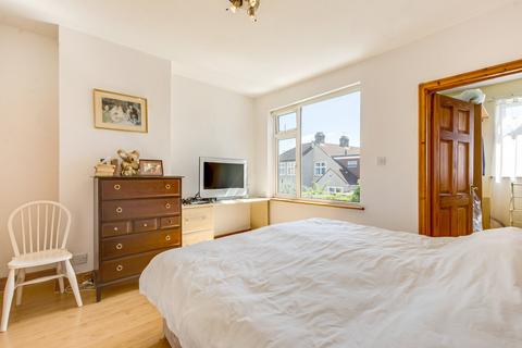 22 Collindale Avenue, Sidcup, DA15 9DW
