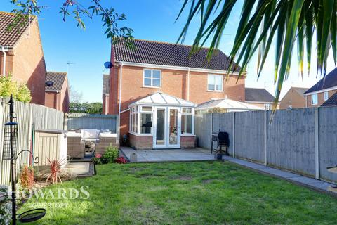 2 bedroom semi-detached house for sale, Johnson Way, Lowestoft