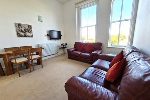 2 bedroom apartment for sale, Park Crescent, Southport, PR9 9LJ