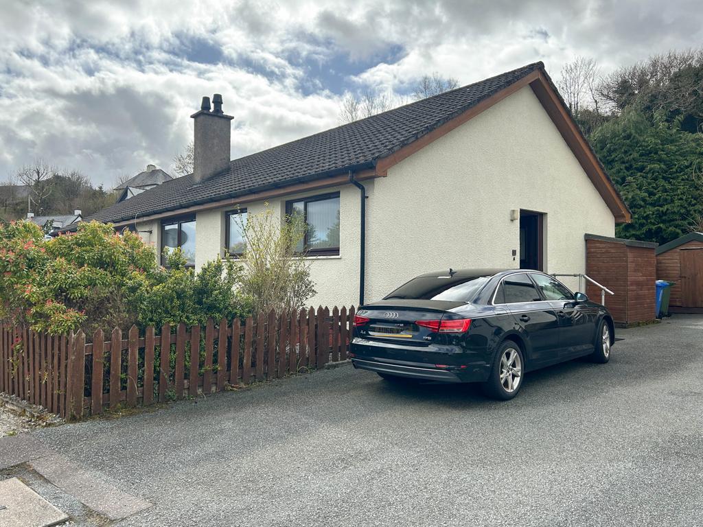 Mill Park, Portree IV51 3 bed semidetached house for sale £210,000