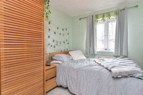 3 bedroom end of terrace house for sale, Gladys Avenue, Peacehaven, East Sussex