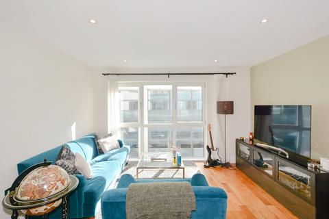 2 bedroom flat to rent, London EC1M