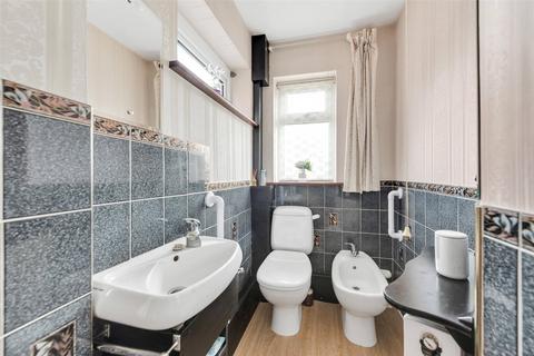 38 Swaledale Road, Dartford, DA2 6JZ