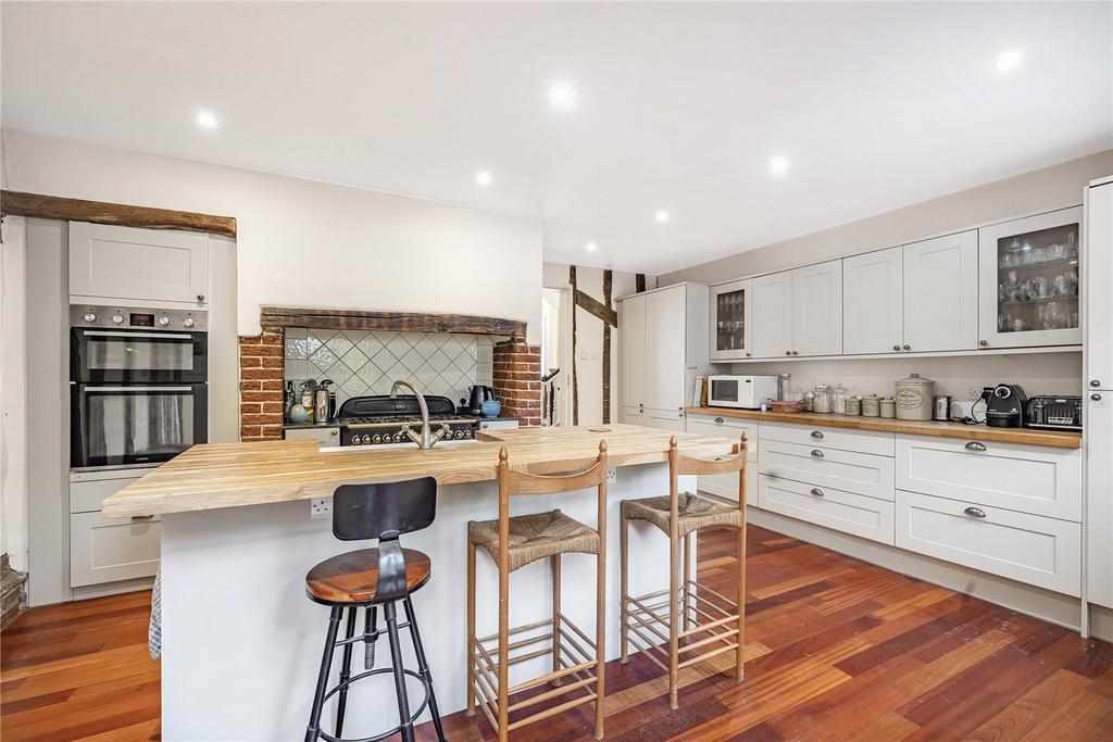 Kitchen/Breakfast Rm