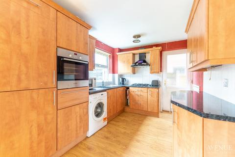 4 Deerham Close, Birmingham, B23 5XX