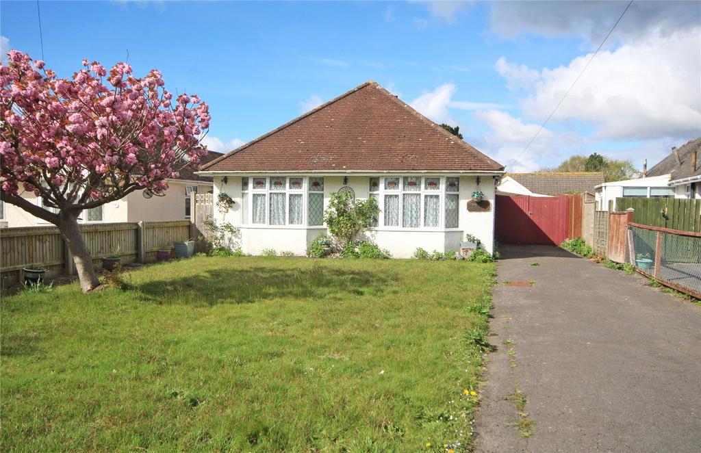 Barton Lane, Barton on Sea, New... 3 bed bungalow for sale £529,950