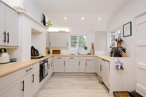 undefined, Oaklea Passage, Kingston upon Thames, KT1