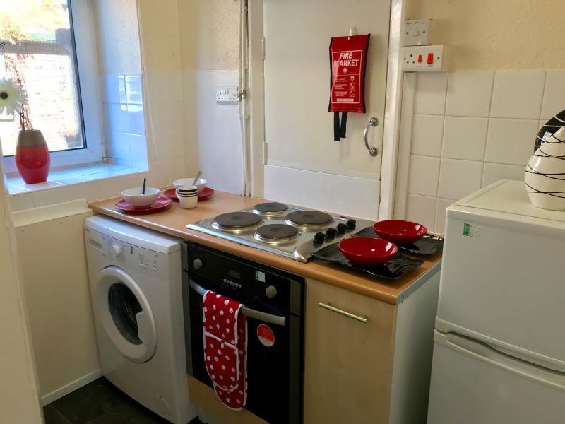 Apartment in Leeds, West Yorkshire - View 4