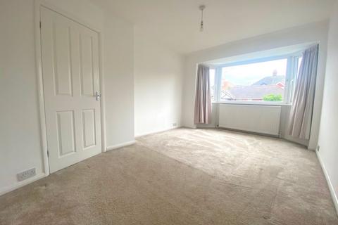 37 Fairway, Northampton, NN2 7JX