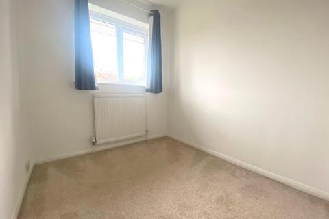 37 Fairway, Northampton, NN2 7JX