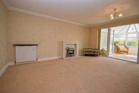 1 Castle Way, Dinnington, Newcastle Upon Tyne, NE13 7LS