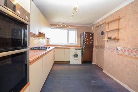 1 Castle Way, Dinnington, Newcastle Upon Tyne, NE13 7LS
