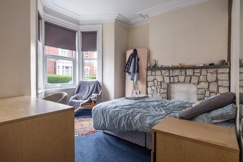 6 bedroom terraced house to rent, Salisbury Gardens, Newcastle Upon Tyne NE2