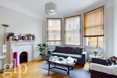 2 bedroom flat to rent, Ridgmount Gardens, London, Greater London, WC1E