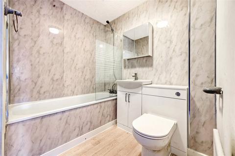 2 bedroom apartment to rent, Park View Road, London, N17