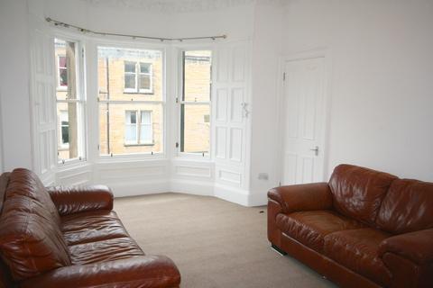 4 bedroom flat to rent, Comiston Gardens, Edinburgh, EH10