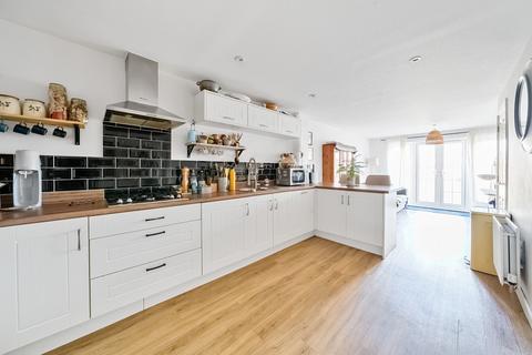 3 bedroom semi-detached house for sale, Viscount Gardens, Eastleigh, Hampshire, SO50