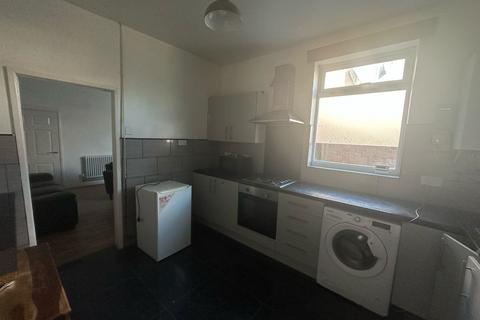 4 bedroom terraced house to rent, Coventry CV3