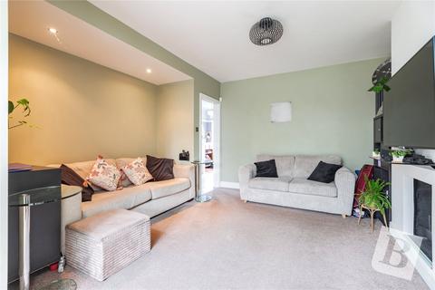 3 bedroom semi-detached house for sale, Upminster Road, Hornchurch, RM12