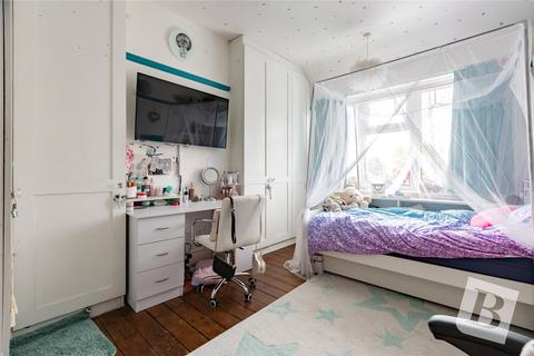 82 Upminster Road, Hornchurch, RM12 6PR