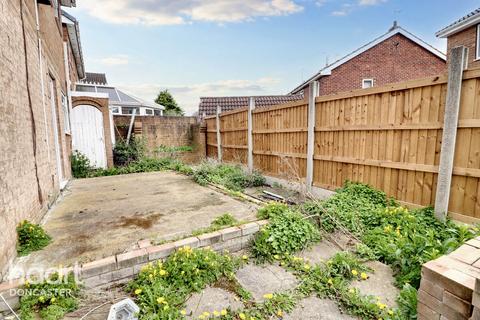 3 bedroom detached house for sale, Badsworth Road, Warmsworth, Doncaster