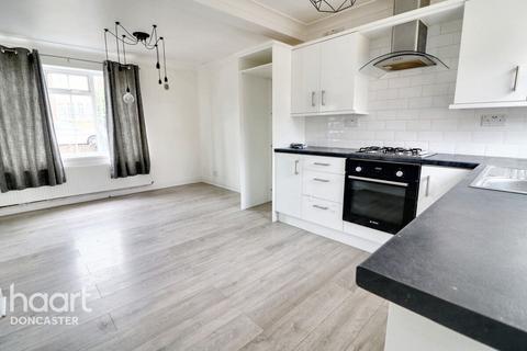 4 Badsworth Road, Warmsworth, Doncaster, DN4 9LH