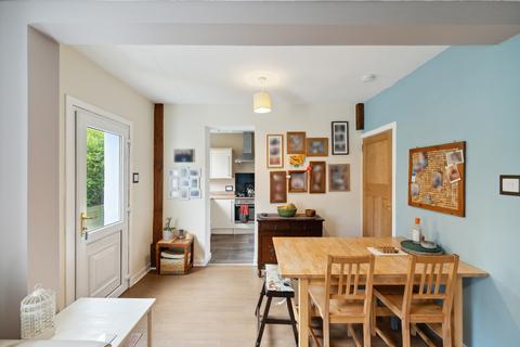 42 Randolph Drive, Clarkston, Glasgow, G76 8AW