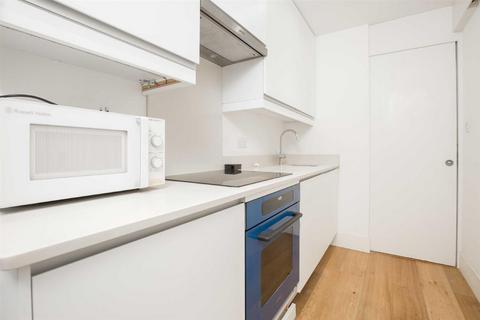 Studio to rent, Ivor Court, Gloucester Place, NW1