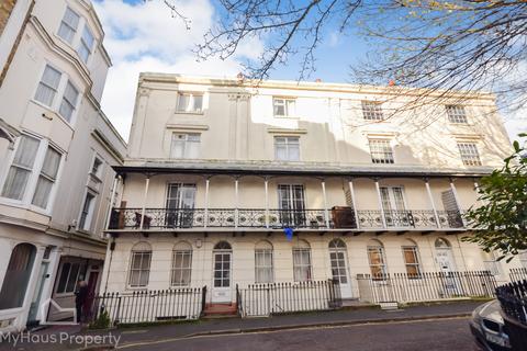 1 bedroom terraced house to rent, Russell Square, Brighton, East Sussex