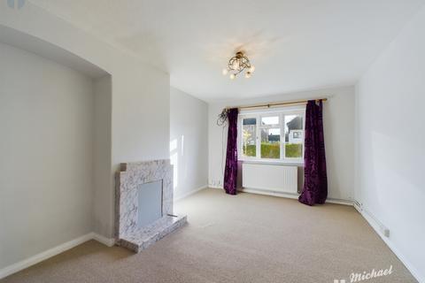 3 bedroom end of terrace house for sale, Carrington Road, Aylesbury, Buckinghamshire