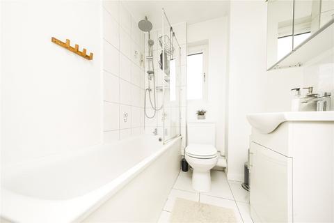 10 Gooding Close, New Malden, KT3 5DQ