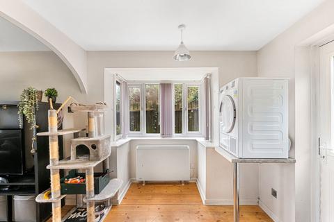 38 Astley Drive, Nottingham, NG3 3EU