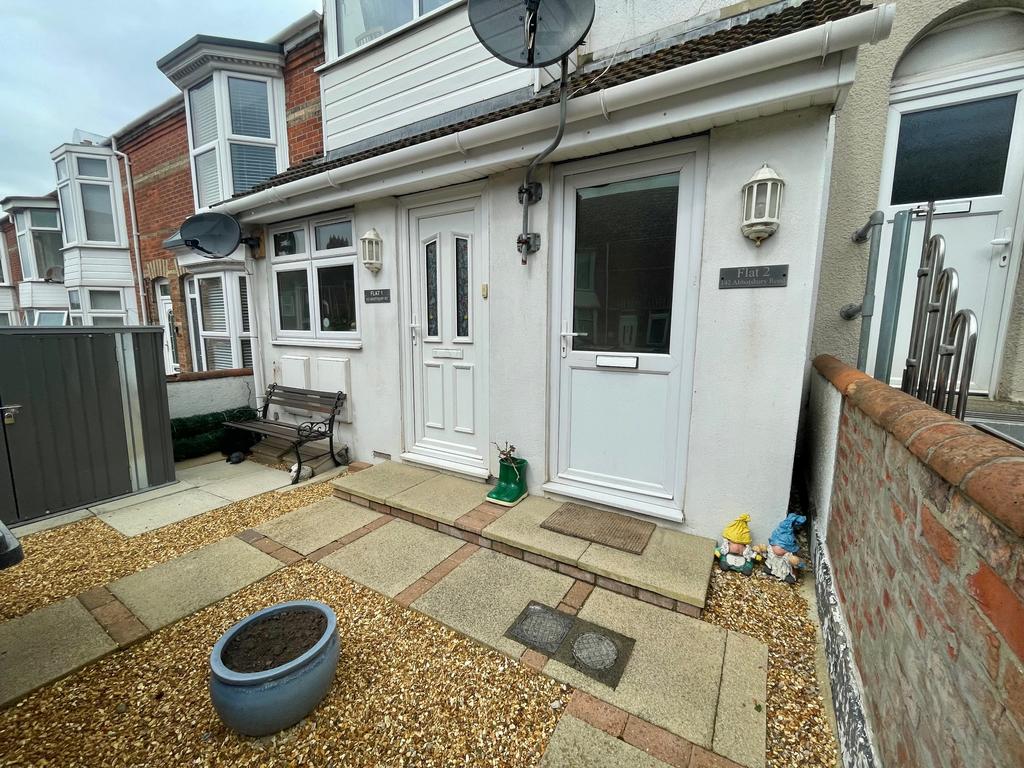 Abbotsbury Road, Weymouth 3 bed for sale £200,000