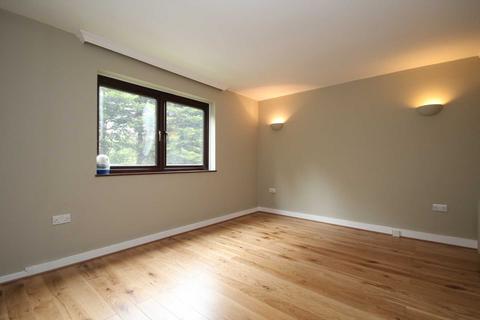 1 bedroom apartment to rent, Shepherds Hill, London N6