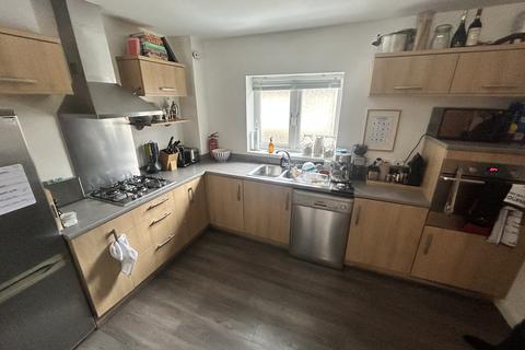 2 bedroom flat to rent, Twine Street, Hunslet LS10