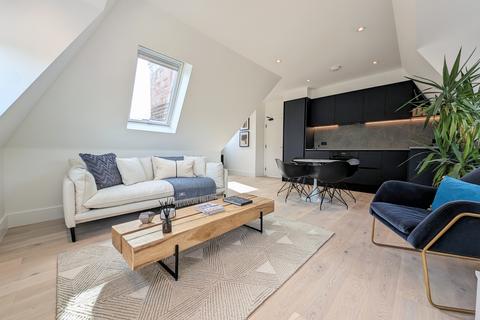 2 bedroom flat for sale, Moss Hall Grove, Finchley N12