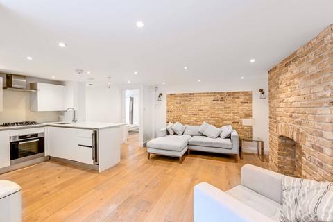 2 bedroom flat to rent, Brownswood Road, Finsbury Park, London, N4