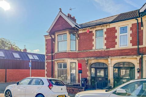 3 bedroom end of terrace house for sale, Redcliffe Avenue, Cardiff CF5