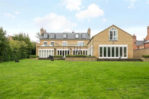 6 bedroom detached house for sale, Broad Walk, Southgate, N21