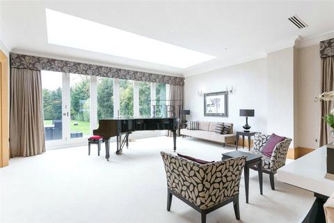 6 bedroom detached house for sale, Broad Walk, Southgate, N21