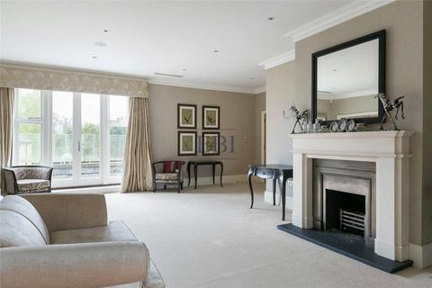9a Broad Walk, London, N21 3DA