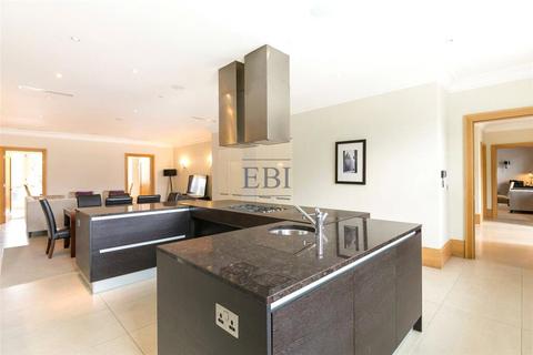 9a Broad Walk, London, N21 3DA