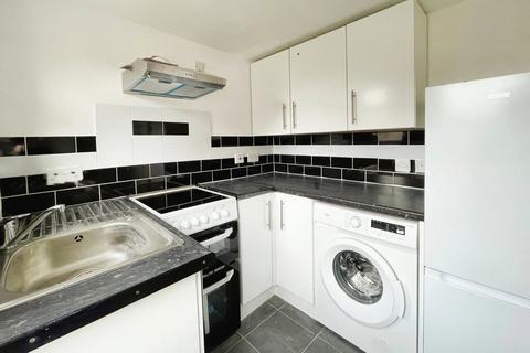 1 bedroom apartment to rent, Cippenham Lane, Slough SL1