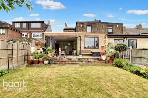 4 bedroom semi-detached house for sale, Forest View Road, Walthamstow