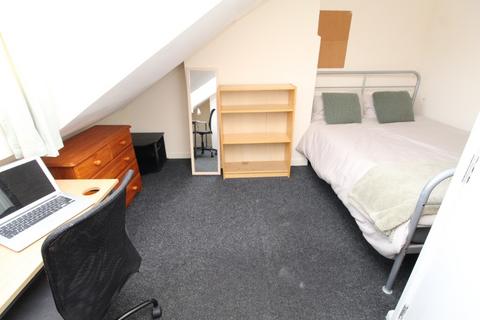 5 bedroom semi-detached house to rent, Montpelier Road, Nottingham NG7