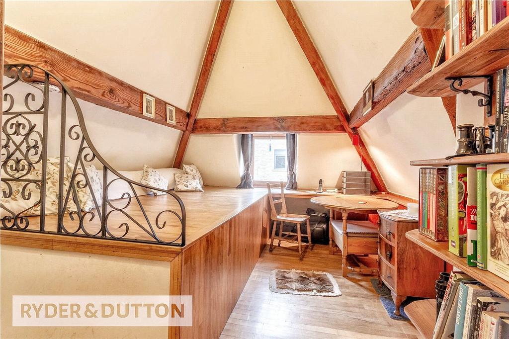 Landing/ Bedroom 3