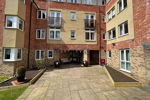 1 bedroom flat for sale, Enfield Court, Garside Street, Gee Cross, Hyde, SK14 5GU