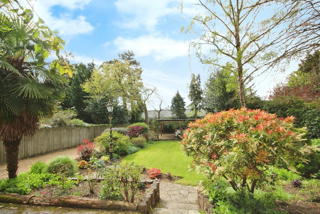 Erpingham Road, BRANKSOME GARDENS, BH12 4 bed house for sale £975,000